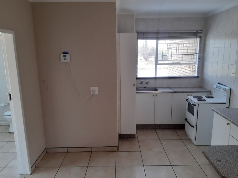  Bedroom Property for Sale in Kannoniers Park North West